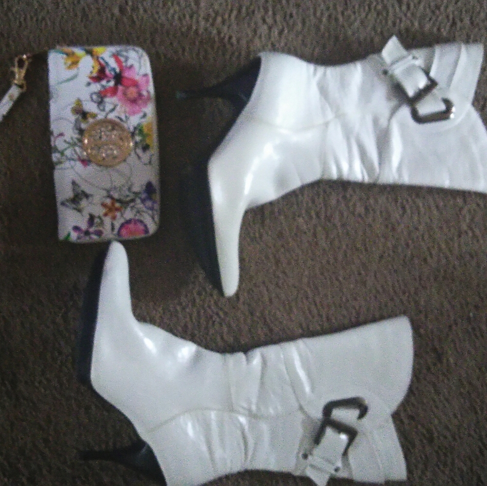 White Boots and wrestlet